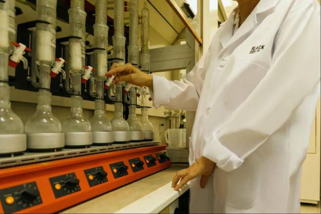 登顶第一总裁圈为何不爱“大鹅”却爱它pg电子模拟器试玩一年狂揽50亿3年(图5)